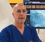 MIOCARDIRE E PERICARDIRE DOPO IL VACCINO COVID-19 CARDIOLO DOTTORE CIRO INDOLFI Direttore dell’Istituto di Cardiologia dell’Università Magna Graecia di Catanzaro.