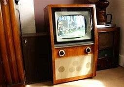 LA STORIA DELLA PRIMA TELEVISIONE A COLORI NEGLI STATI UNITI LA STORIA DELLA PRIMA TELEVISIONE A COLORI NEGLI STATI UNITI