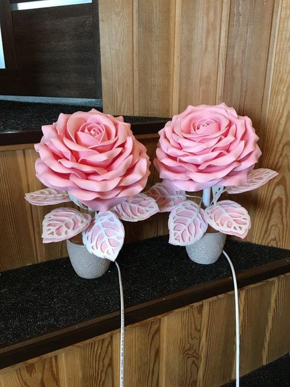 FIORI CON BUSTE DI PASTICA FIORI CON BUSTE DI PASTICA