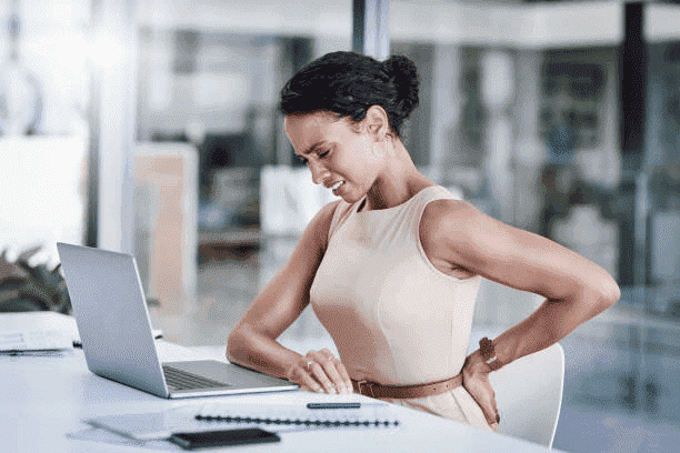 DOLORI ALLA SCHIENA DOLORI ALLA SCHIENA