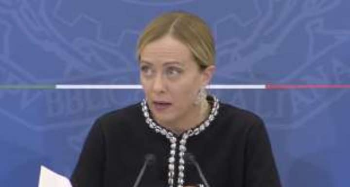 MELONI DIMISSIONI DOPO SCHERZO TELEFONICO